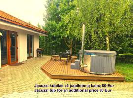 Atostogų būstas su jacuzzi, hotel para golfe em Klaipėda