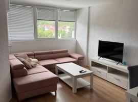 Stan Grozd Aleksandrovac Centar, hotel in Aleksandrovac