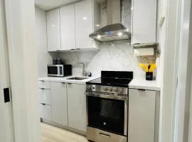 Nestle By The Falls - Niagara Falls