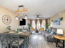 Peaceful 2Bd 2Bth Pondside Condo - MaryEtta