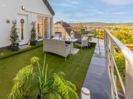 Spacious 3 Bedroom Home with Terrace and Free Parking, lugar para ficar em Walferdange