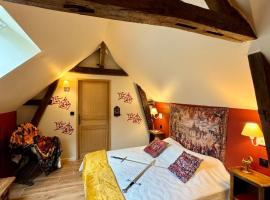 Logement à thème médiéval avec balneo, hotel a Sens