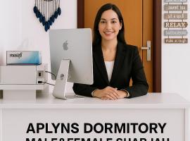 Aplyns Dormitory Male&Female,Al Majaz, acomoda&ccedil;&atilde;o com cozinha em Jazīrat al Ḩibāb