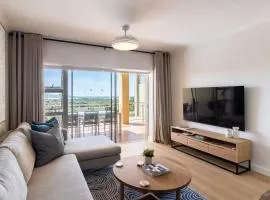 BRAND NEW Luxury Apartment with Ocean View