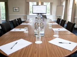 Mercure Thurrock Stifford Hall, hotel in Grays Thurrock