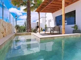 CocoMar I - Private heated pool with sea views