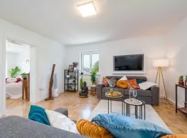 OG2 Rechts 2-Zimmer Wohnung mit Balkon 15min bis Salzburg