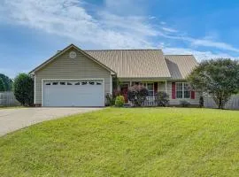 Wine and BBQ Trail Fun Home with Hot Tub in Lexington