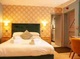 The Cowdray Arms