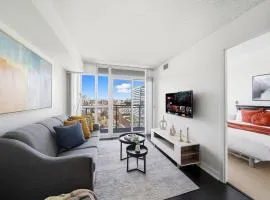 Modern City Escape 1-BR Retreat Downtown Toronto