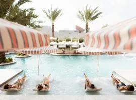 Garden District Hotel