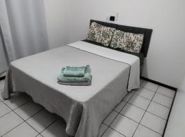Quarto em casa de família, hotel em Joinville