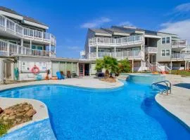 Steps to Shore Condo with Balcony in Port Aransas