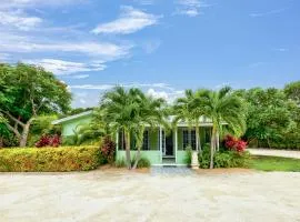 Private Cottage on Bayfront Estate with Pool, Beach, Dockage, Kayaks and More
