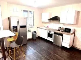 réf ble Chambre privée dans une villa à 10 min de Disneyland paris