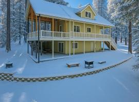 Cabin at the Creek Family Fun Starts Here!, hotel a Shaver Lake