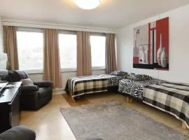 Spacious and cozy 2 bedroom apartment for 7