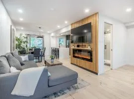 FREE PARKING PRIME LOCATION NEW MODERN CONDO