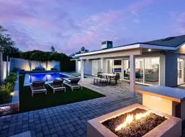 Desert Daze - Pool Heat Available - Fire pit & canal access