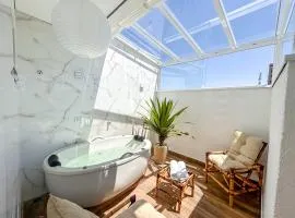 Apartamento com jacuzzi privativa 5 min do Metrô