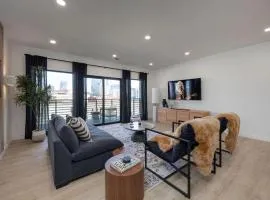 Plush Haven-2 Unit Combo-Walk To Broadway