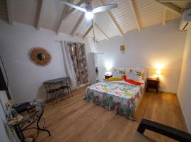 Studio Soleil Couchant, hotel en Pointe-Noire