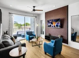 Thunderbird - 4 Units - Jacuzzi - In Old Town