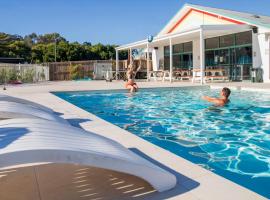 Freedom Backpackers Hostel Rainbow Beach, hotel in Rainbow Beach