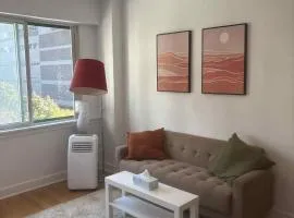 Cozy 1BDR in Prime location - Walk to Everything