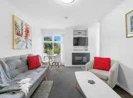 Charming Maning Ave - 2 Bedroom Unit in Sandy Bay