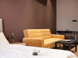Luxury home away Studio by Spacey Duqm 81