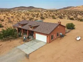 NEW Desert Dream Hot Tub, Yoga, Ping Pong, Fire Pit