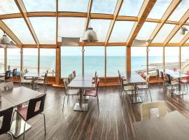Mercure Granville Le Grand Large, wellness hotel v destinaci Granville