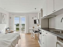 Pension Koch Lejlighed 14, Hotel in Gudhjem