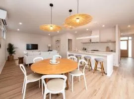Barefoot Beach House McCrae