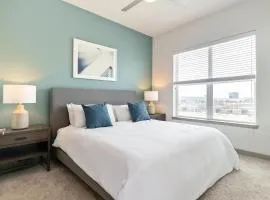 Landing Incredible 1BD Clubhouse Gym
