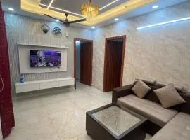 2bhk fully furnished guest apartment- ghaziabad
