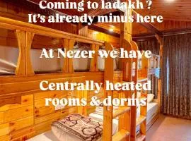 Nezer Hostel & Roof Top Cafe
