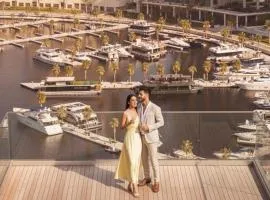 KeyRock Living - Stylish 1BR with Pool Access