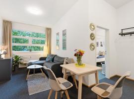 Albrechtshof Apartment 3, hotel in Neu Fahrland