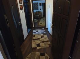 SWEET HOME & LiLiANA, kh&aacute;ch sạn 3 sao ở Tecuci