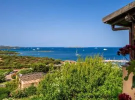Blue Skyline | Sea View Terrace in Portisco