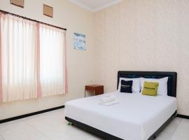 Urbanview Hotel Griya Surya Malang by RedDoorz, hotel v destinaci Malang