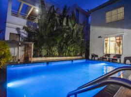 ll EMPYREAN STAY ll SUPREME VILLA ll AC 3BHK II PRIVATE POOL, hotel v destinaci Lonavala