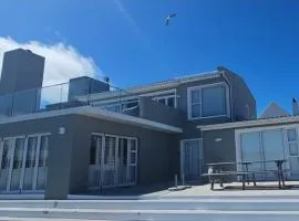 Bella Vista Yzerfontein - No loadshedding - Home away from home