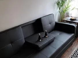 Apartment - Sleeps 4 - Pet friendly - Parking