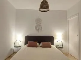 Apartament Zakatek 2 z ogrodkiem i miejscem w garazu podziemnym