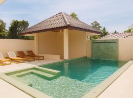 Blue Riviera 4 BR Pool Villa, hotel in Koh Phangan