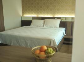 Apartment Sun Premira Condotel Adi Sucipto, hotel u gradu Demangan