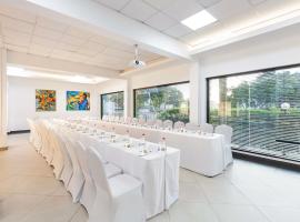 Ibis Styles Accra Airport, three-star hotel in Accra